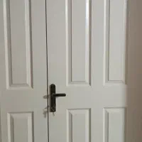 در ورودی اپارتمان