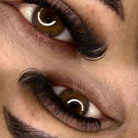 خدمات مژه و ابرو
