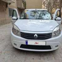 ساندرو ۹۵ دنده اتوماتیک  سالم