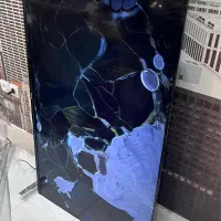 دو عدد تلویزیون پنل شکسته