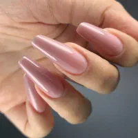 آموزش کاشت ناخن