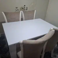 ۴ نفره صندلی و میز