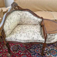 میز تلفن.