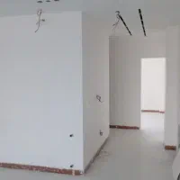 نقاشی ساختمان و درو پنجره