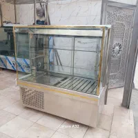 یخچال مکعبی ویترینی طلای ۱نیم متری درحد نو
