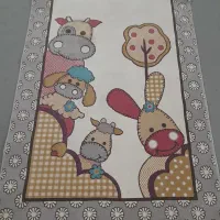 فرش اتاق کودک تمیز