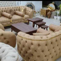 مبل.       شاهان