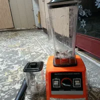 آب میوه گیر