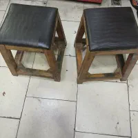 فروش چند عدد نیمکت و صندلی چوبی
