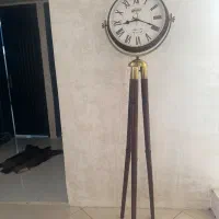 ساعت ایستاده