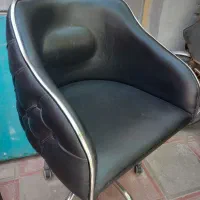 تعدادی صندلی ومیز|صندلی و نیمکت|سبزوار, طبرسی (جعفرآباد)|دیوار