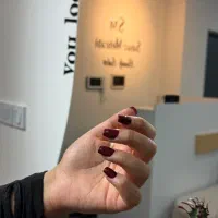 خدمات کاشت ناخن آبیک