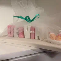 استند اسم دلوین