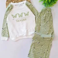 پوشاک بچگانه