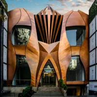 اجاره-مغازه-15-و-27-متری-برلیان-مال-زعفرانیه