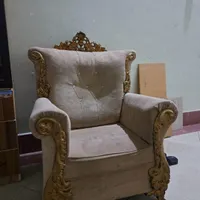 واگذاری رایگان ۲ عدد مبل تک نفره و ۱ عدد بوفه