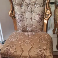 صندلی چوبی