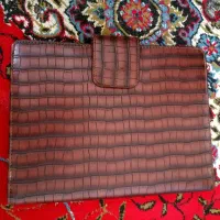 کلاسور چرم طرح پوست مار