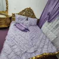 رو تختی و پرده و موکت و پادری و سطل و جا دستمال