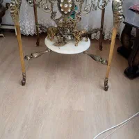 میز برنزی