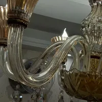 2 عدد لوستر کریستالی یکی 6 شاخه یکی 8 شاخه