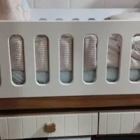 تخت نوجوان وکودک