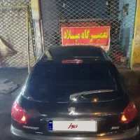 206 مشکی