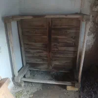 کرسی چوبی قدیمی