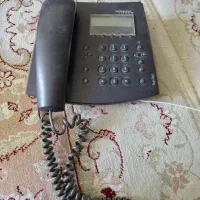 سه عدد تلفن رومیزی