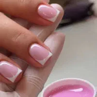 مدل برای کاشت ناخن