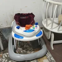 تعدادی وسایل در حد نو|تخت و صندلی بچه|قزوین, |دیوار