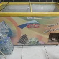 یخچال بستنی