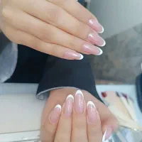 کاشت ناخن|خدمات آرایشگری و زیبایی|قم, هفت تیر|دیوار