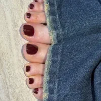 خدمات تخصصی کاشت ناخن و پدیکور