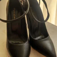 کفش مجلسی|کیف، کفش، کمربند|اسفراین, |دیوار