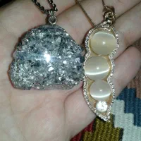 شهاب سنگی تراش شده باذرات کریستالی نقره ای|جواهرات|تهران, جی|دیوار