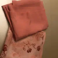 دو قواره پارچه ساده و گلدار کاملا نو‌