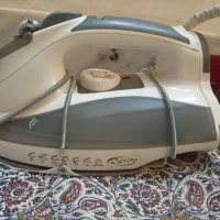 فروش ۳ عدد اتو. و یک گوشت کوب .کتری برقی