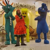 استخدام نیروی خانم عروسک گردان( تن پوش )