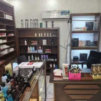 دکور کامل فروشگاه ارایشی