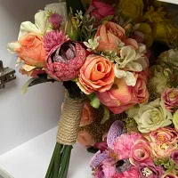 فروش دسته کل عروس کاملا نو جنس گلها درجه یک