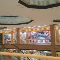 مغازه مناسب برای خدمات موبایل|اجارهٔ مغازه و غرفه|زنجان, |دیوار