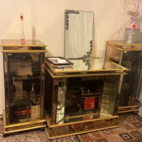 میز ویترینی آینه ای سالم و تمیز