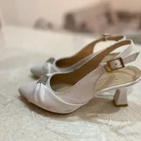 کفش مجلسی سفید|کیف، کفش، کمربند|اندیشه, اندیشه فاز ۲|دیوار