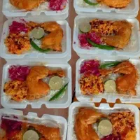 غذای خانگی خوش طعم خوش بو و با کیفیت پیک رایگان