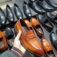 تولیدوفروش کفش مردانه مستقیم ازتولیدی|کیف، کفش، کمربند|اهر, |دیوار