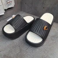 دمپایی رو فرشی