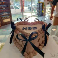 به یک نفر ادمین جهت تولید محتوا حضوری برای قنادی