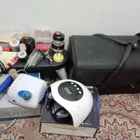 دستگاه و وسایل کاشت ناخن