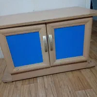 میز تلویزیون کار کرده